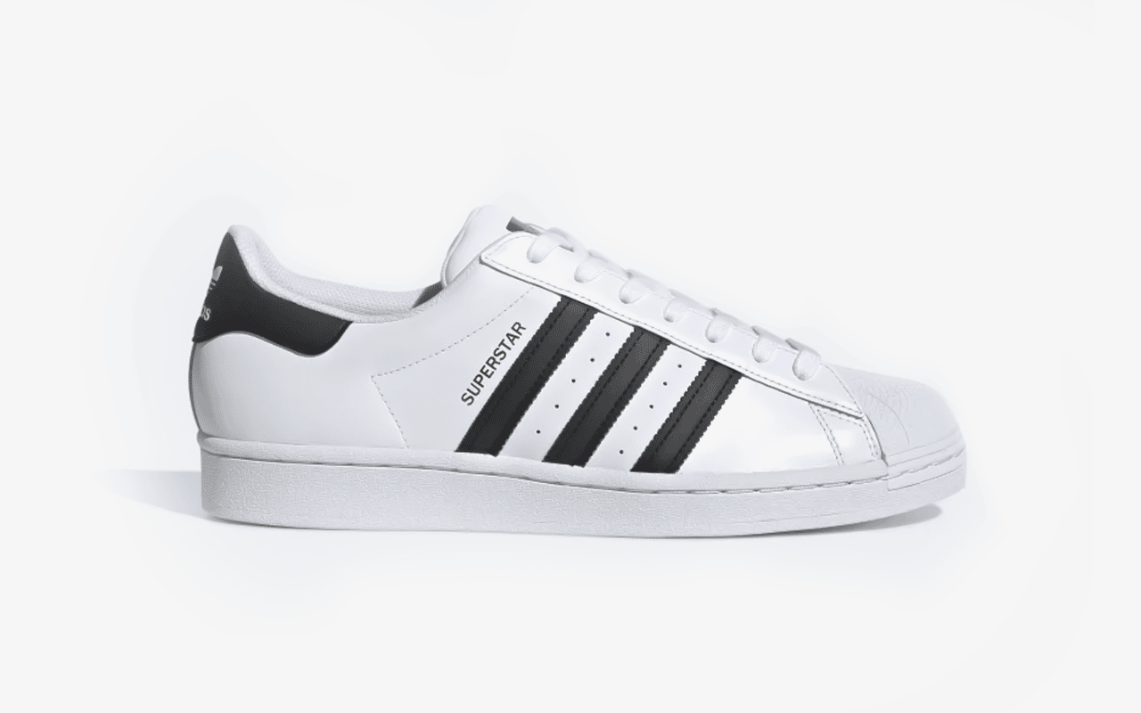 รองเท้าผ้าใบสีขาว Adidas Superstar