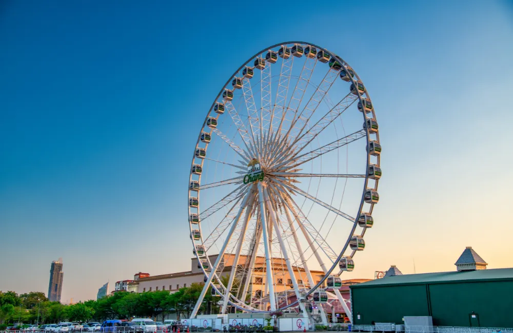 Asiatique The Riverfront